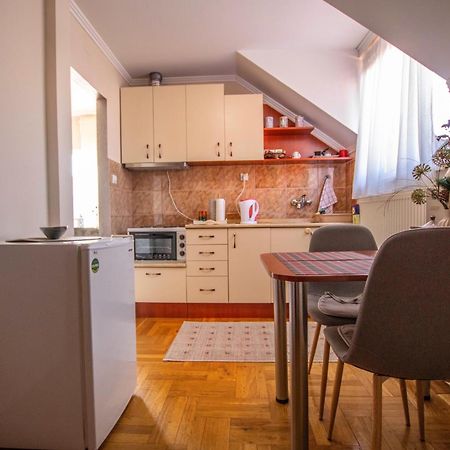 Garden Apartment 2 Суботица Экстерьер фото